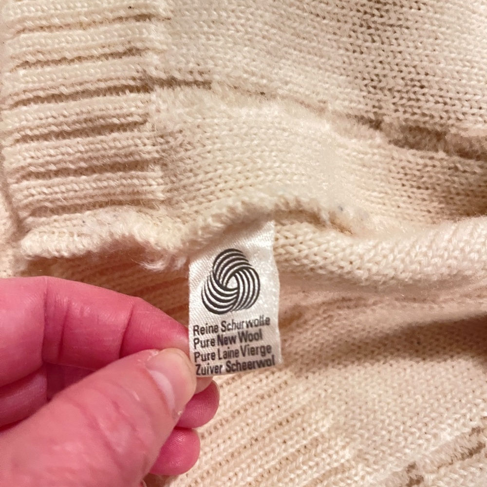 Achalm Strick German Virgin Wool Vintage Cardigan Cream Cable Knit Size Small - Picture 12 of 13